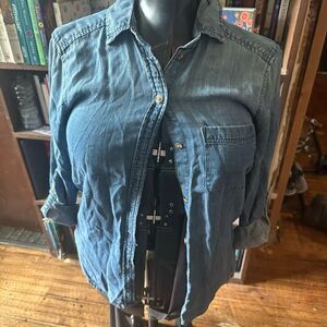 American Eagle distressed denim button down XS boyfriend shirt